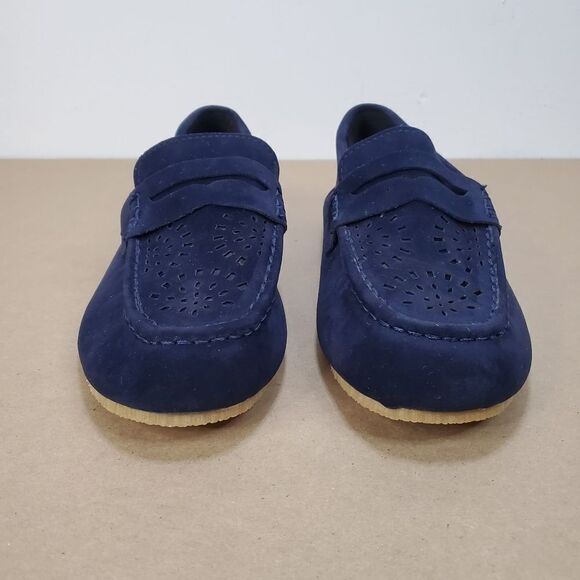 Rosy Velvet Textured Perforated Loafer - Picture 3 of 14